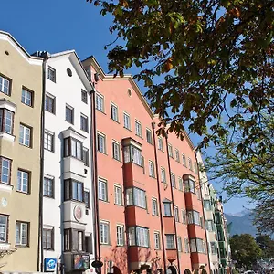 Maximilian In Old Town , Innsbruck Oostenrijk